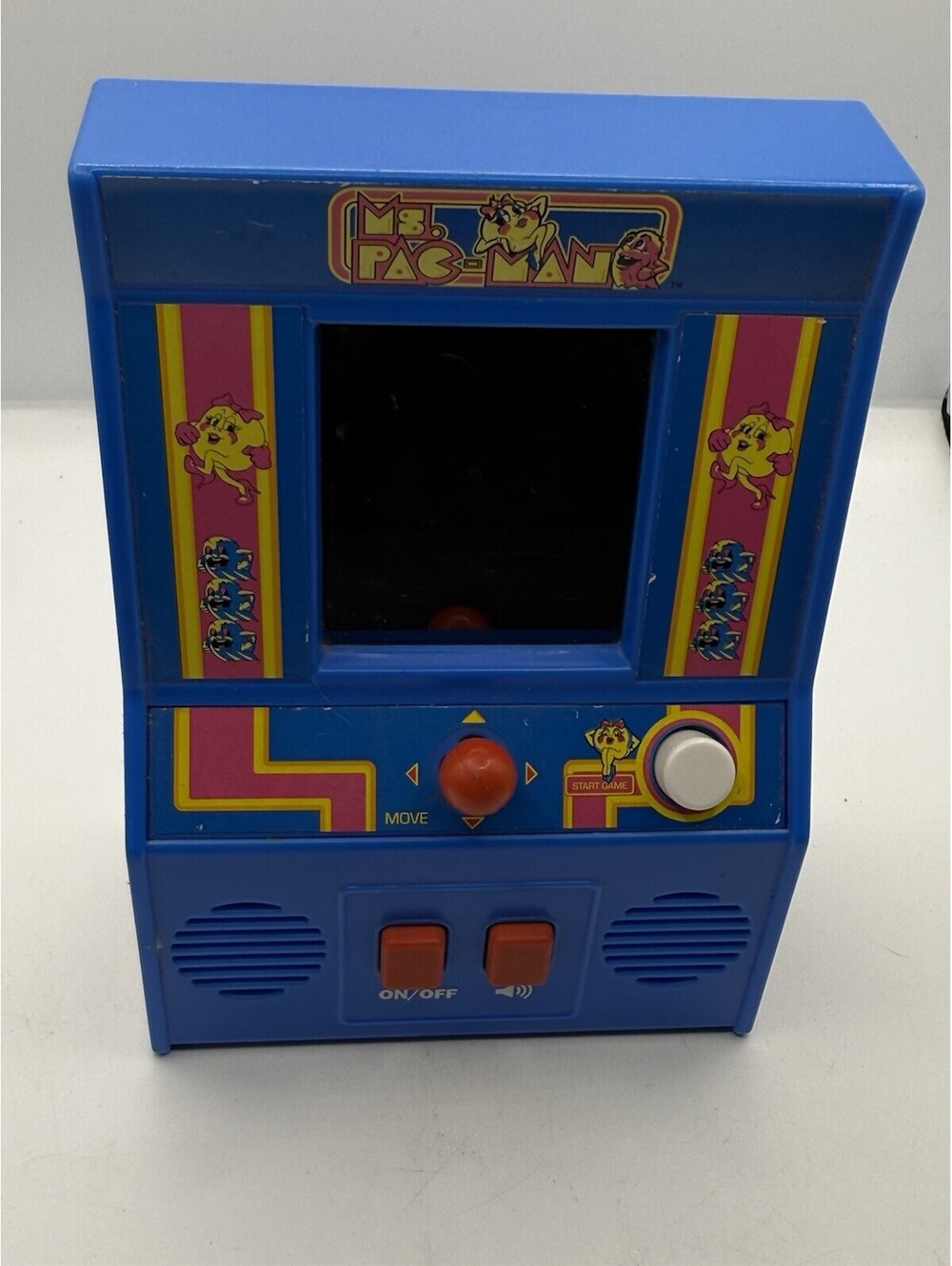 Basic Fun Arcade Classics - Ms Pac-Man Retro Mini Arcade Game - Picture 4 of 10